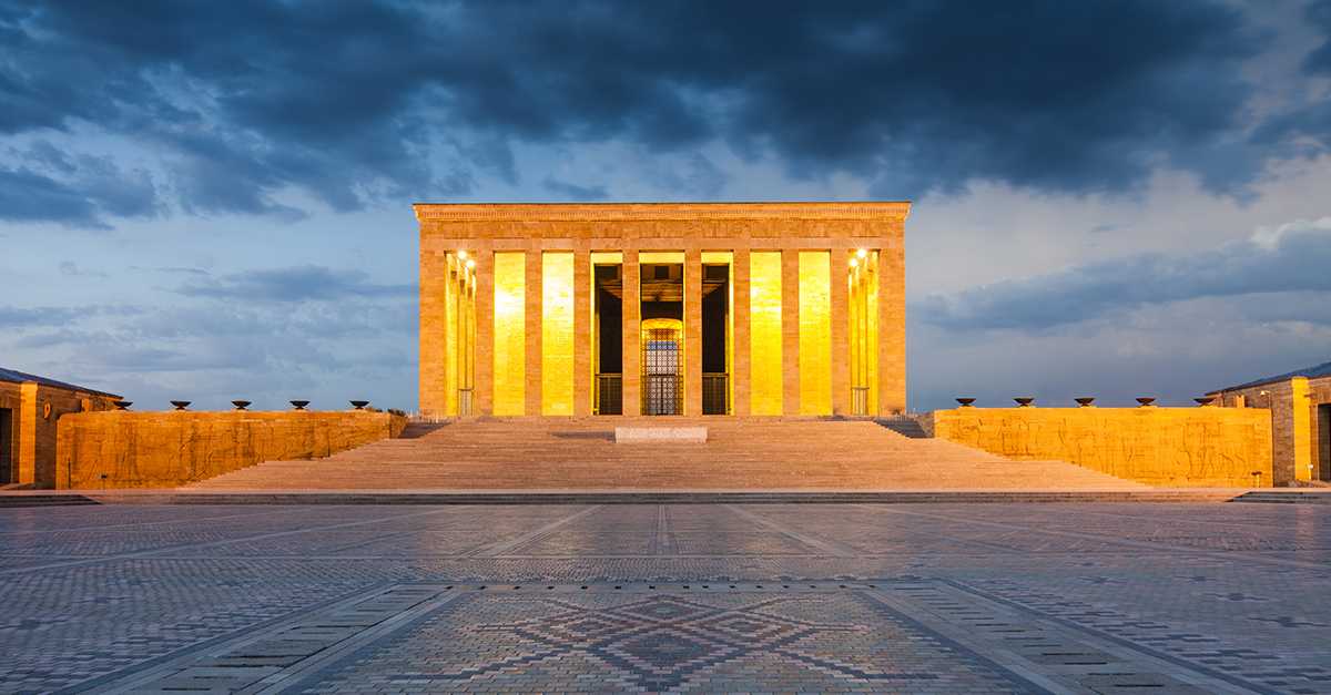 MKEBAYİDER Yönetim Kurulu Üyelerinin Anıtkabir ziyaretleri